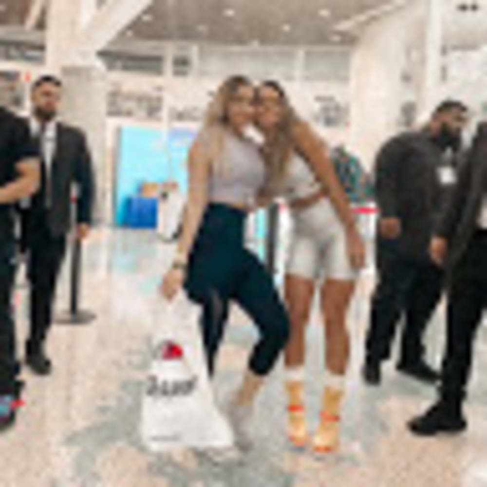 Meet your Posher, Melissa